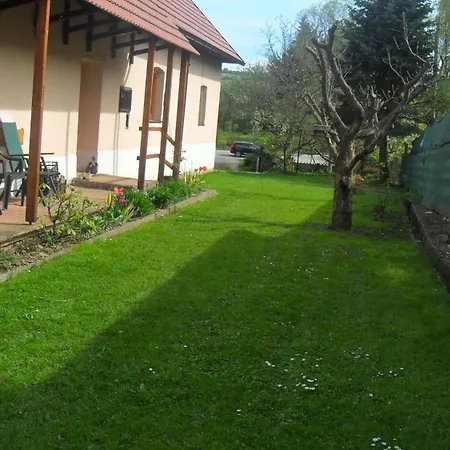 Σπίτι διακοπών Utulna Za Potokom Sklené