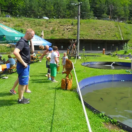 Utulna Za Potokom Sklené