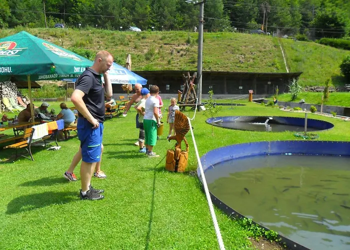 Utulna Za Potokom Sklené